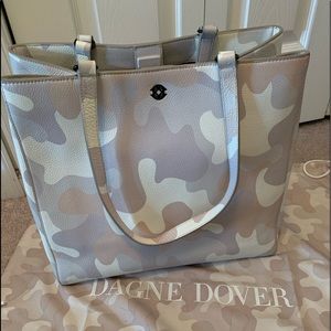 Reserved for @mariaxrovia